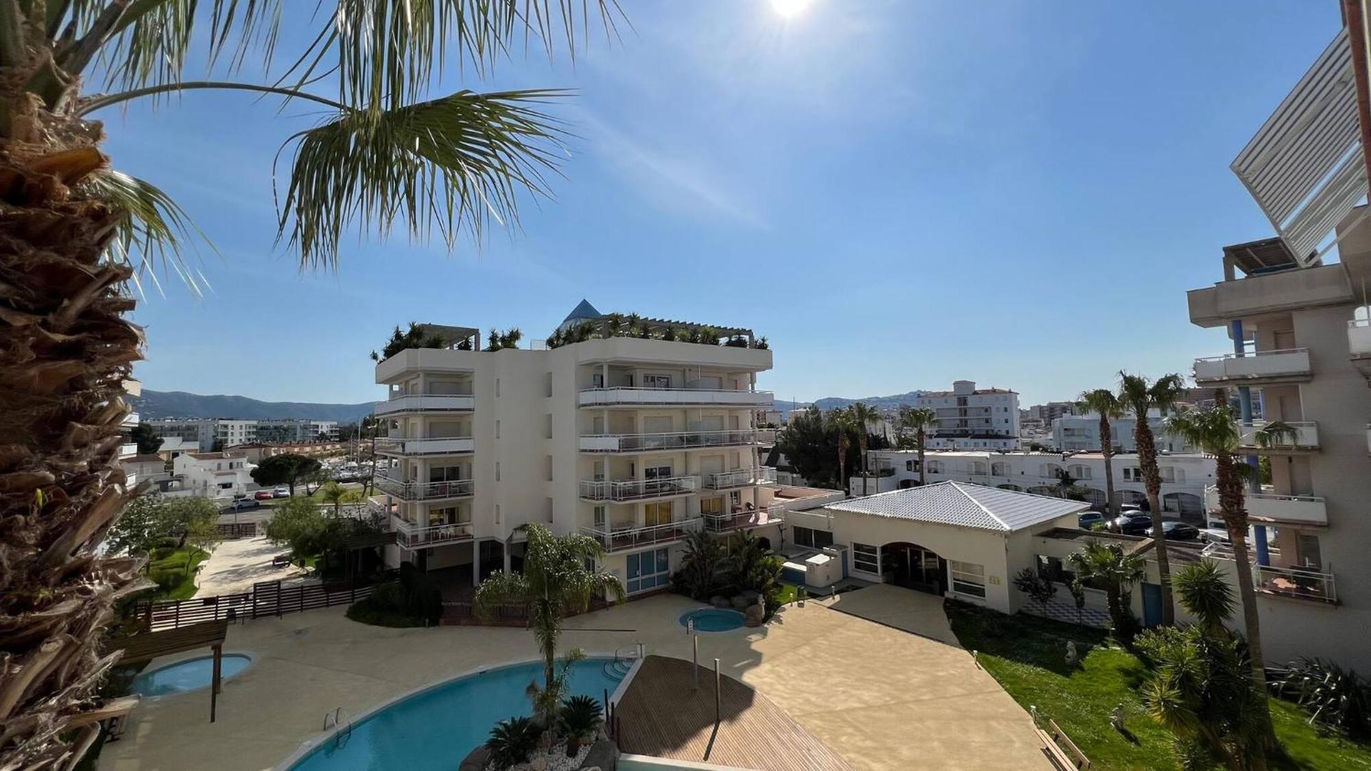 Ferienwohnung Bonito Piso En Roses Con Piscina Y Parking Av-66 Exterior foto